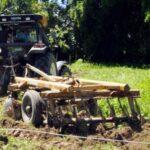 Tratores em operação na zona rural 01 – Gilson Jr