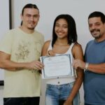 Entrega de certificados do curso de Informática Básica 06 – Gustavo Luzório