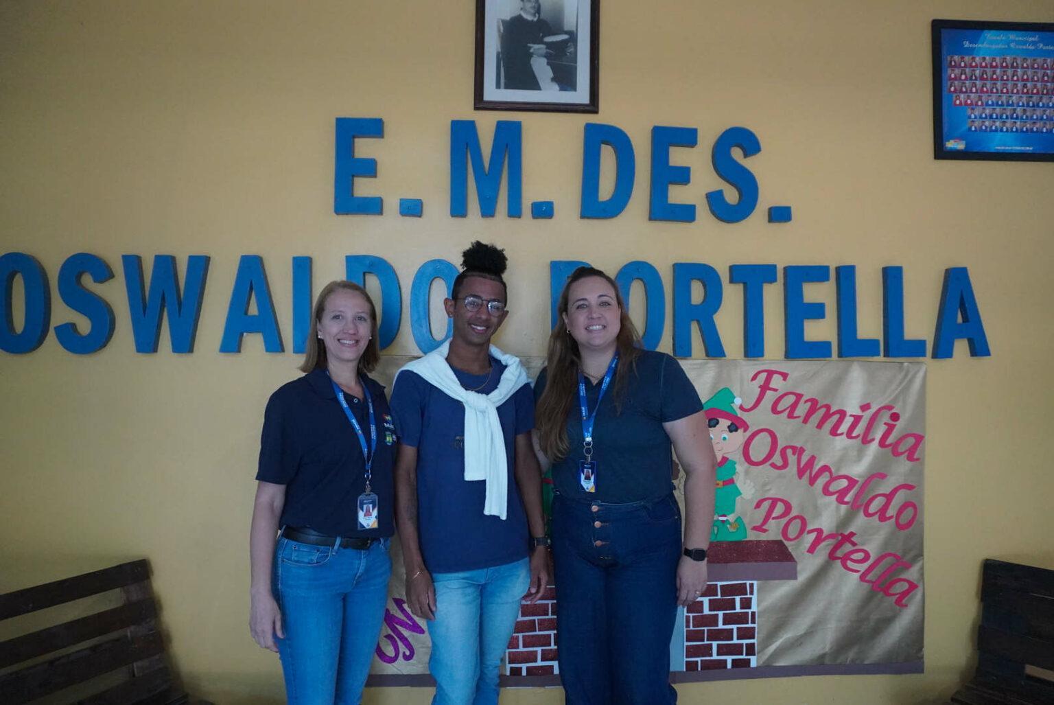 60F9B4D0-51D8-4D3D-BB96-47ECE5447D7C