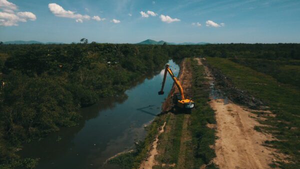 Canal – Mage – Projeto Limpa Rio – Durante (2)