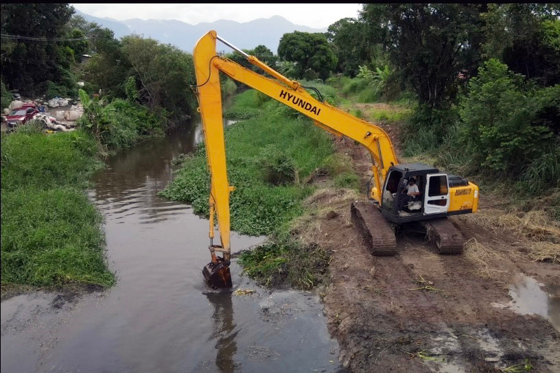 Programa Limpa Rio avança em Magé com mais de 490 mil toneladas de resíduos removidos